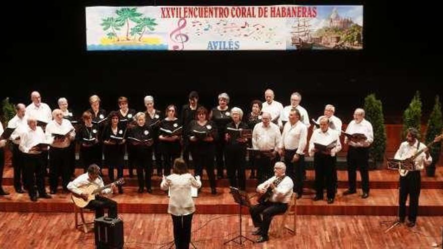 Uno de los coros participantes en el encuentro coral de 2018.