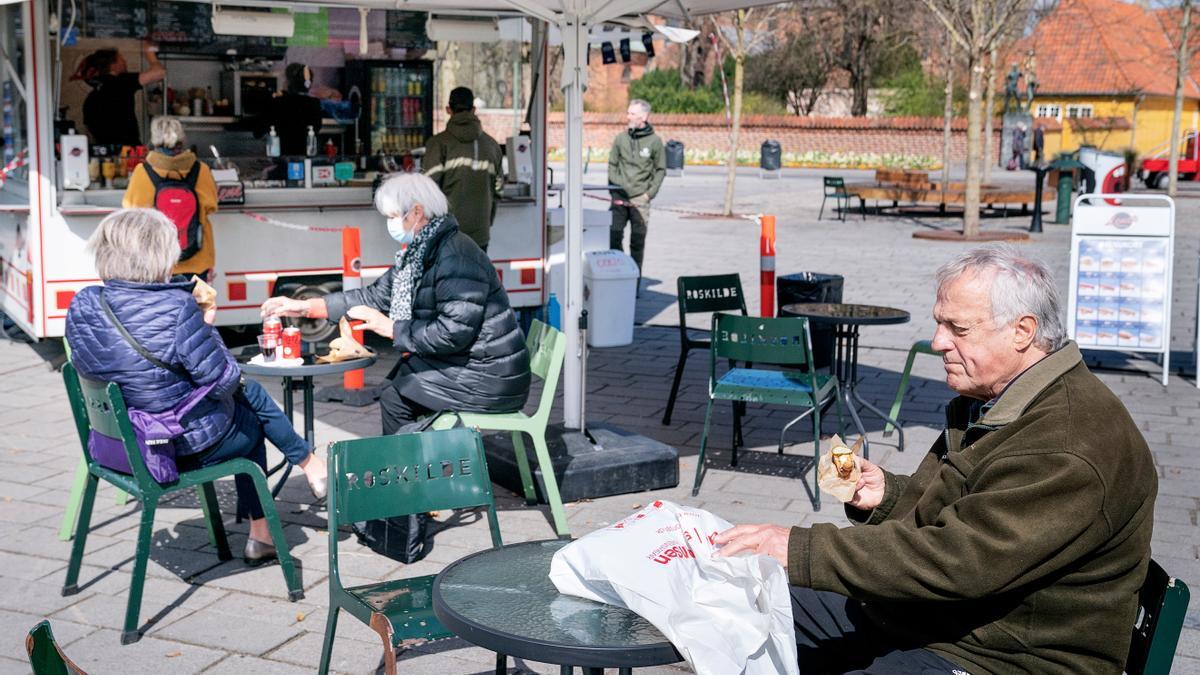 Dinamarca va eliminar totes les restriccions anticovid fa deu dies