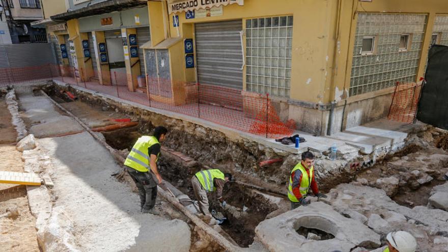 Trabajos de excavaciones en el Mercado Central.