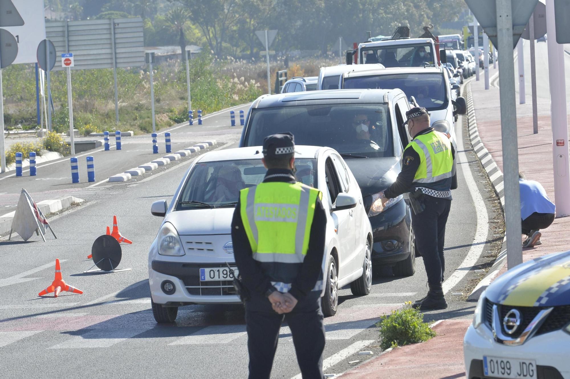 La Policía Local de Elche impone 75 sanciones por incumplir el cierre perimetral