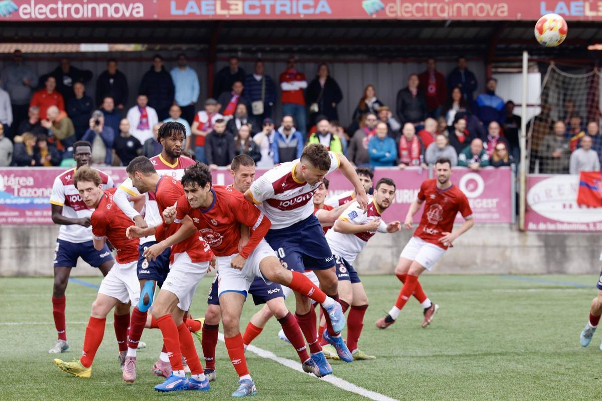 Un partido en el campo de Santa Cruz.