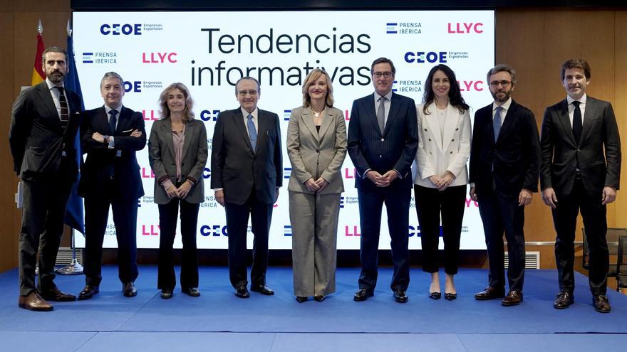 Javier Moll y Antonio Garamendi presentan el informe sobre &#039;Tendencias Informativas&#039; como &quot;una aportación contra la desinformación&quot;