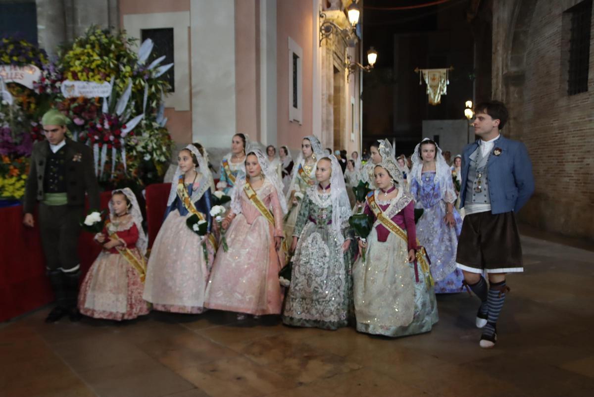Todas las fotos de la ofrenda del 18 de marzo por la calle San Vicente hasta la 21:30 horas
