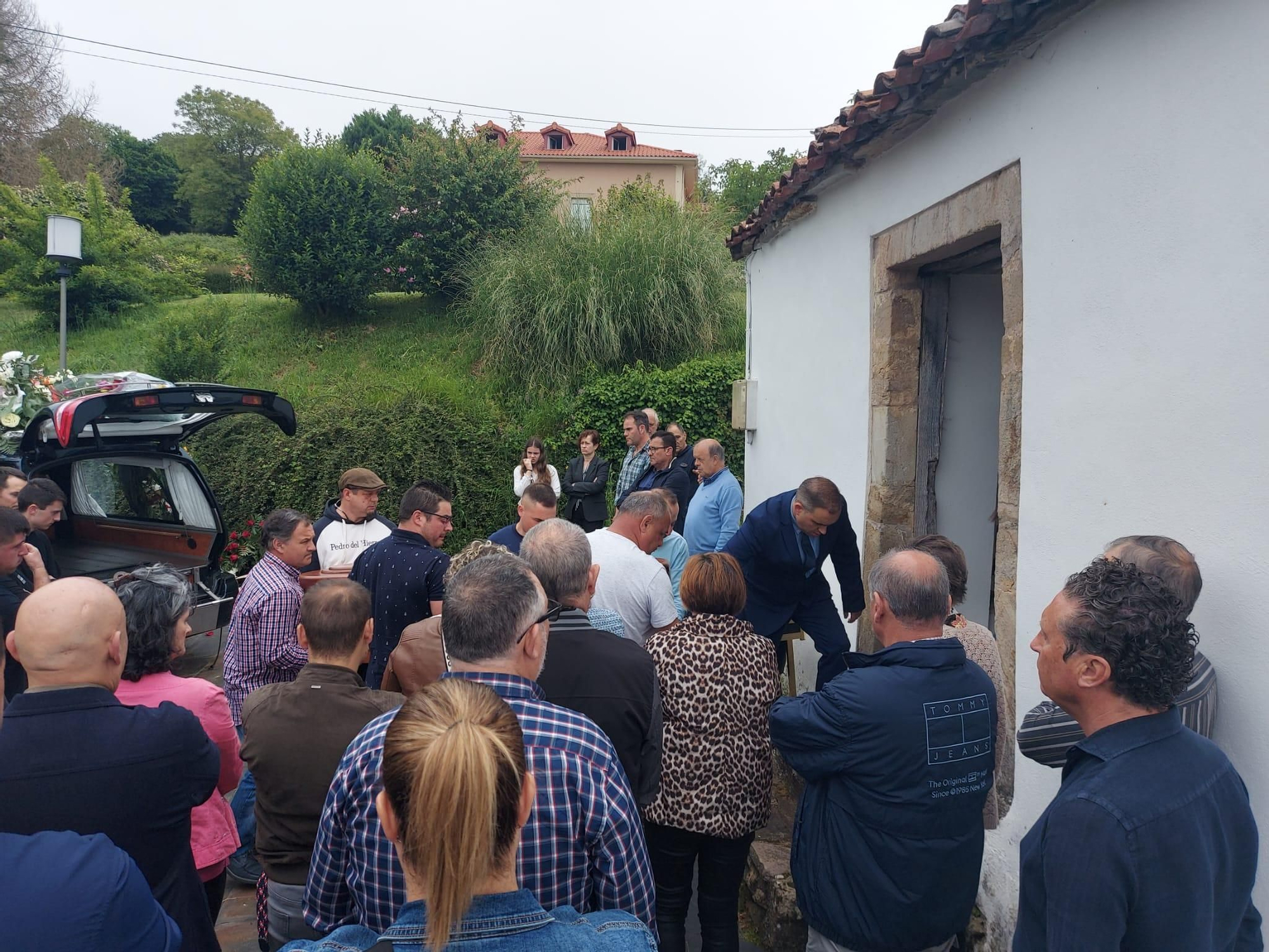En imágenes: Funeral por Félix Manuel Arias en Sobrado (Tineo)