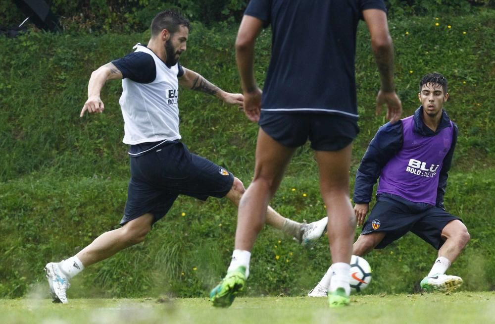 Negredo, uno de los protagonistas del lluvioso día