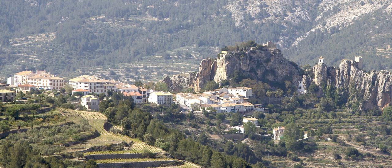 El Castell de Guadalest: entre castillos y embalse