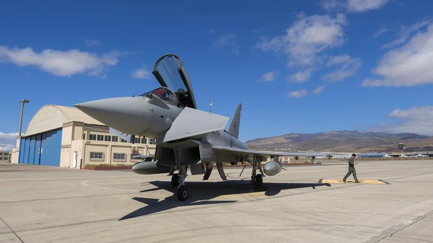 Llegada de los aviones Eurofighter a la Base Aérea de Gando, en Gran Canaria