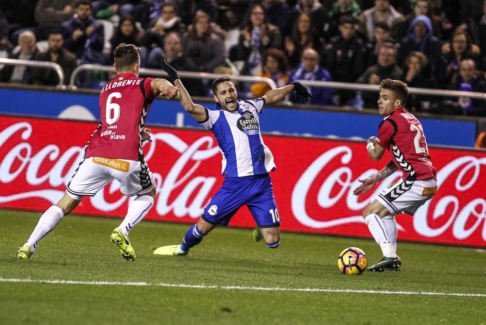 El Dépor cae en Riazor ante el Alavés