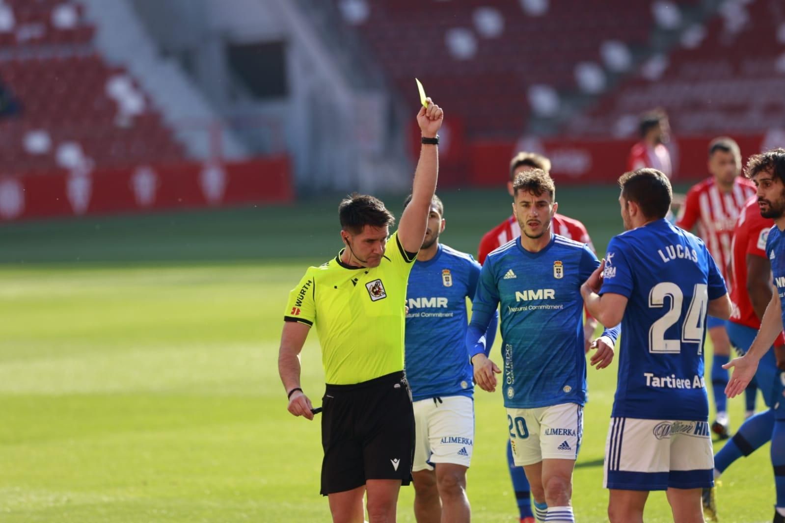 En imágenes: el derbi entre el Sporting y el Real Oviedo