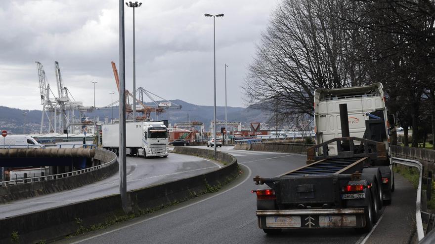Xunta y patronal critican la subida de peajes en la AP-9: «Lastra la competitividad»