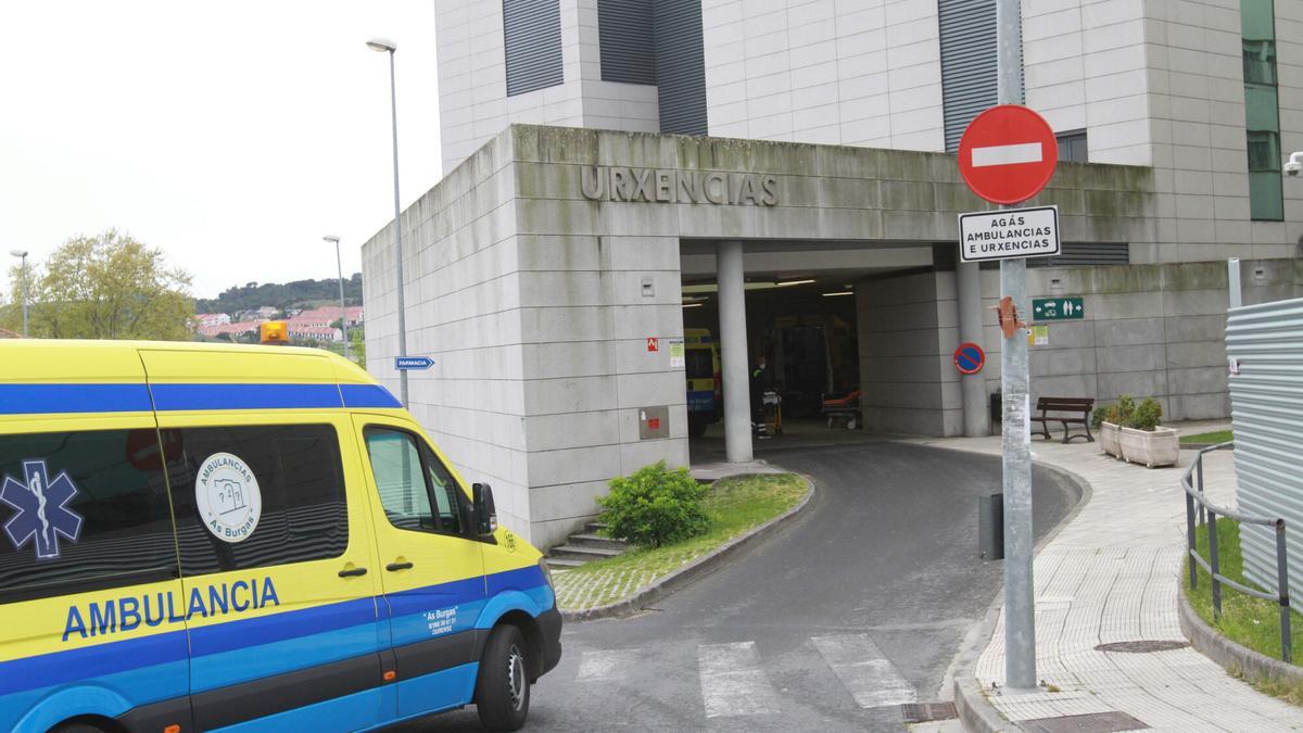 Entrada al servicio de Urgencias del hospital de Ourense.