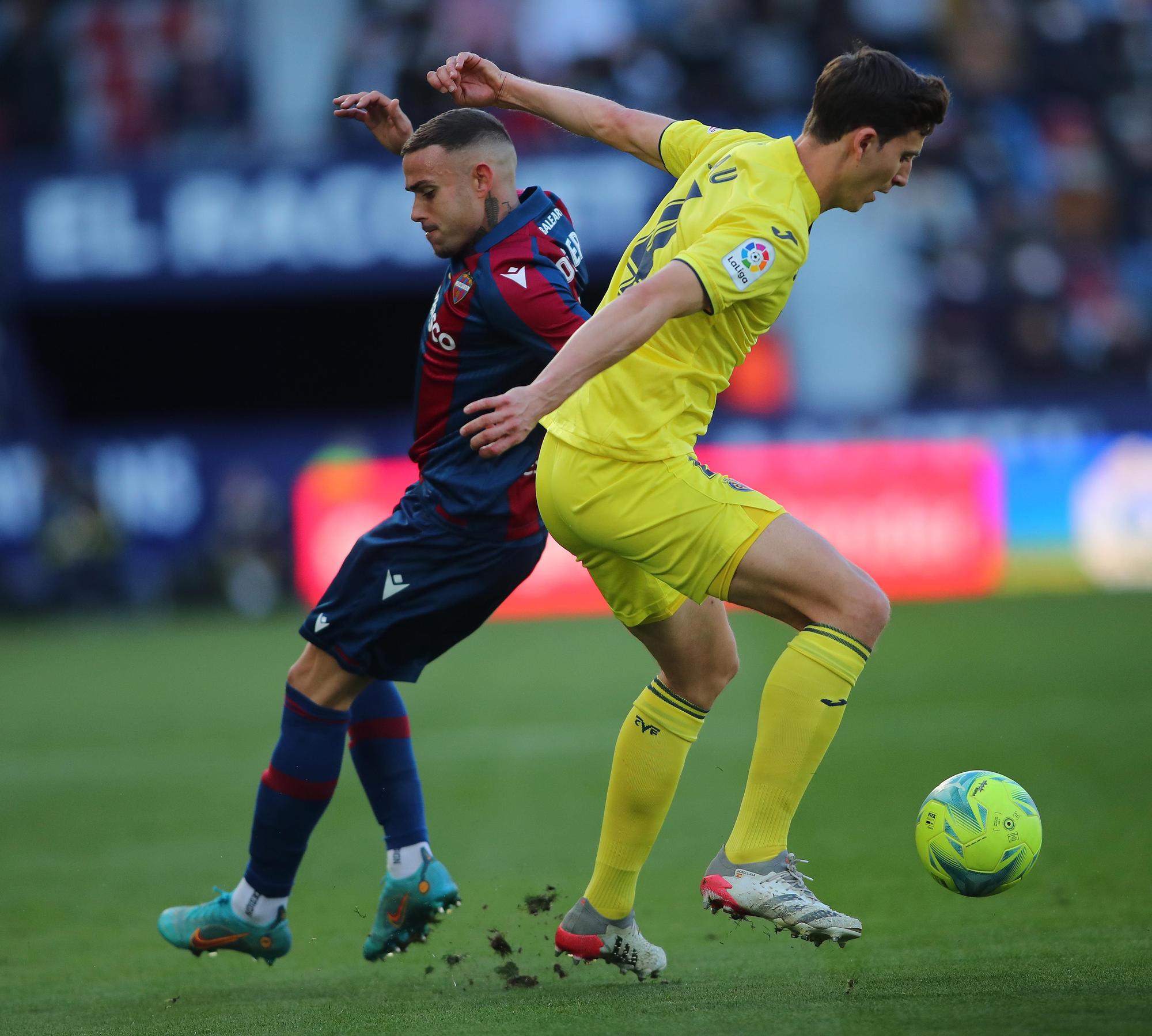 Las imágenes de la victoria del Levante frente al Villarreal en el Ciutat de València