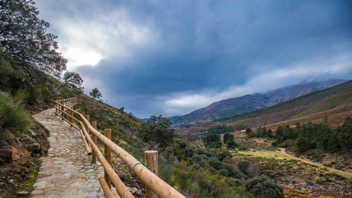 Paisaje de una de las ruta en Sierra de Gata.