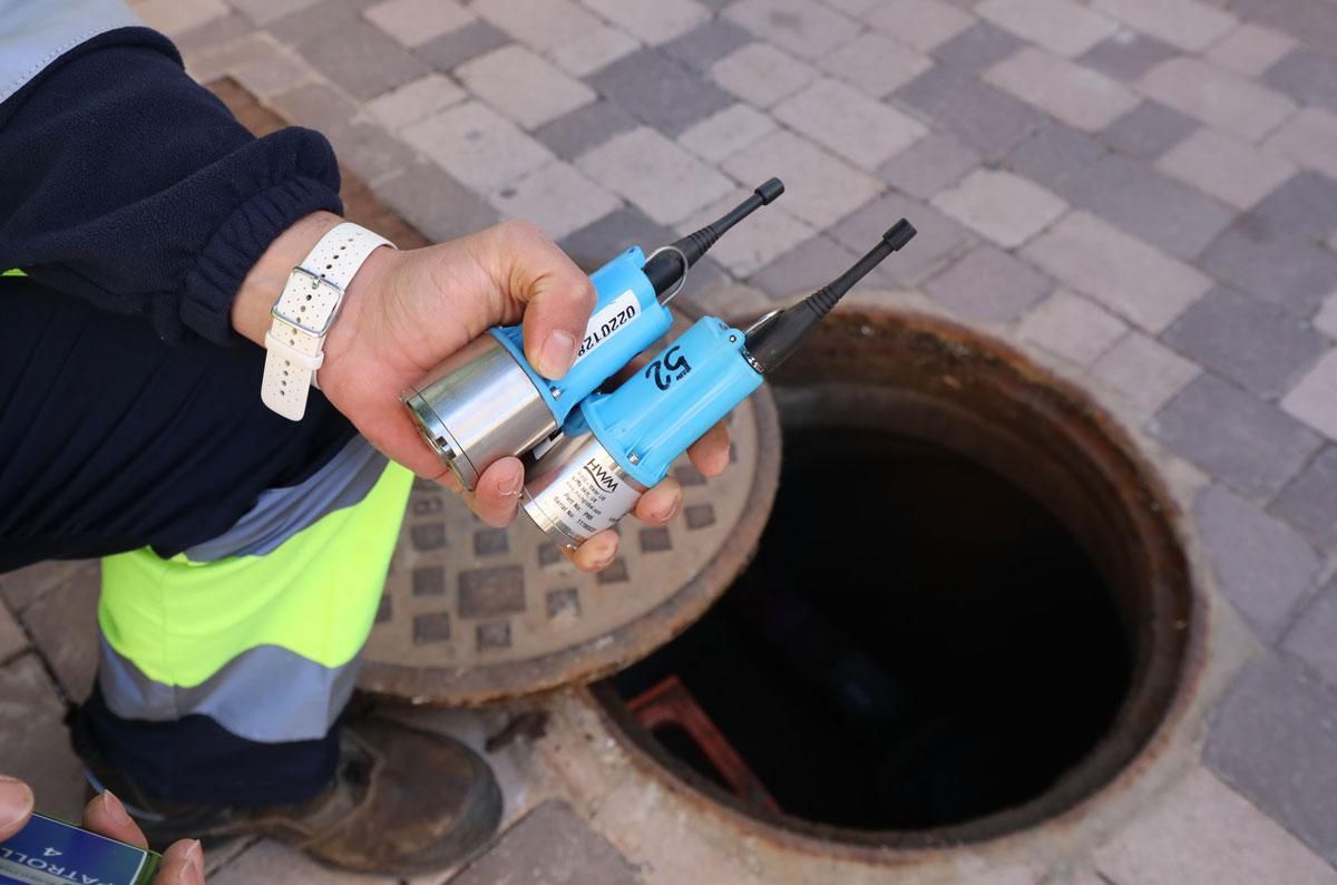 El oficio del buscafugas: persiguiendo el sonido el agua