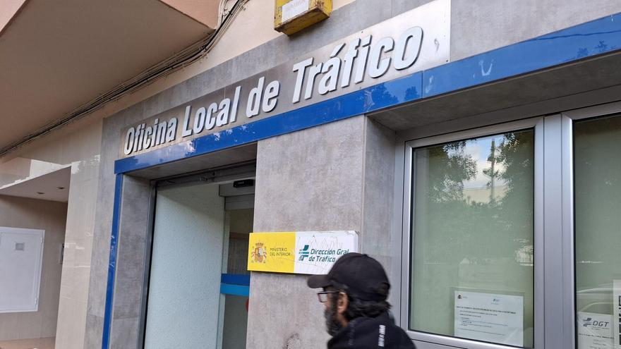 Oficina de la Dirección General de Tráfico en Ibiza.