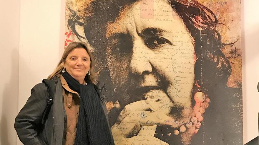 Nora Albert en la casa museo dedicada a Alda Merini en Milán