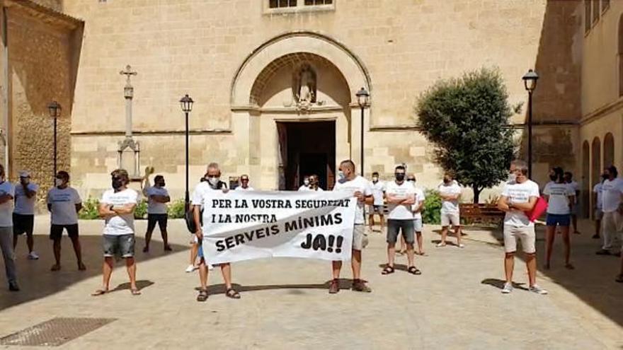 Protesta policial en Manacor para exigir "servicios mínimos, ya"