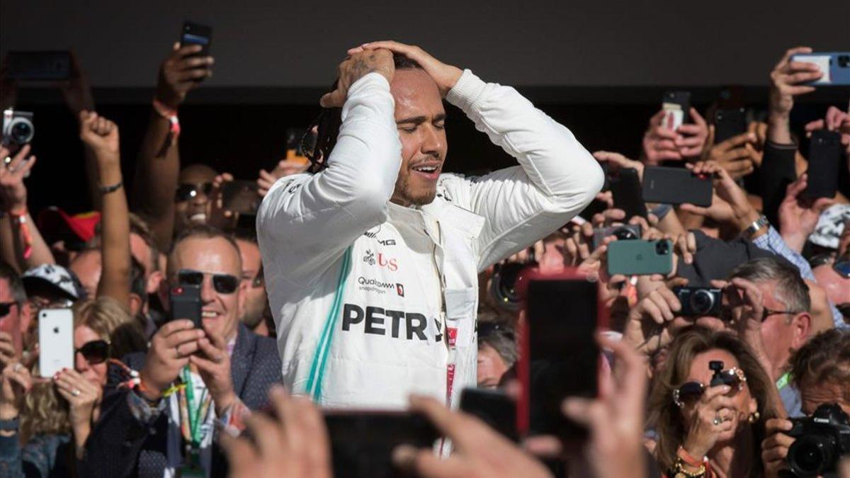 Hamilton celebra su sexta corona mundial
