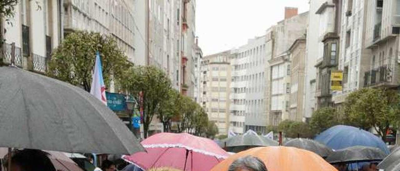 Cacabelos, en la manifestación en Santiago. // Muñiz