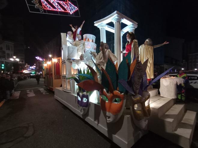 Luarca se llena de monumentos en un carnaval de récord