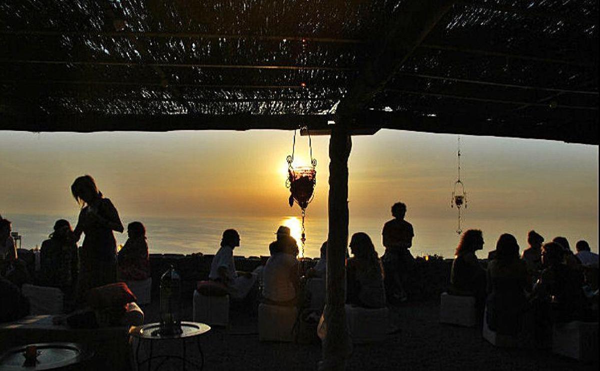 Puesta de sol de verano en el mirador de Sa Foradada.