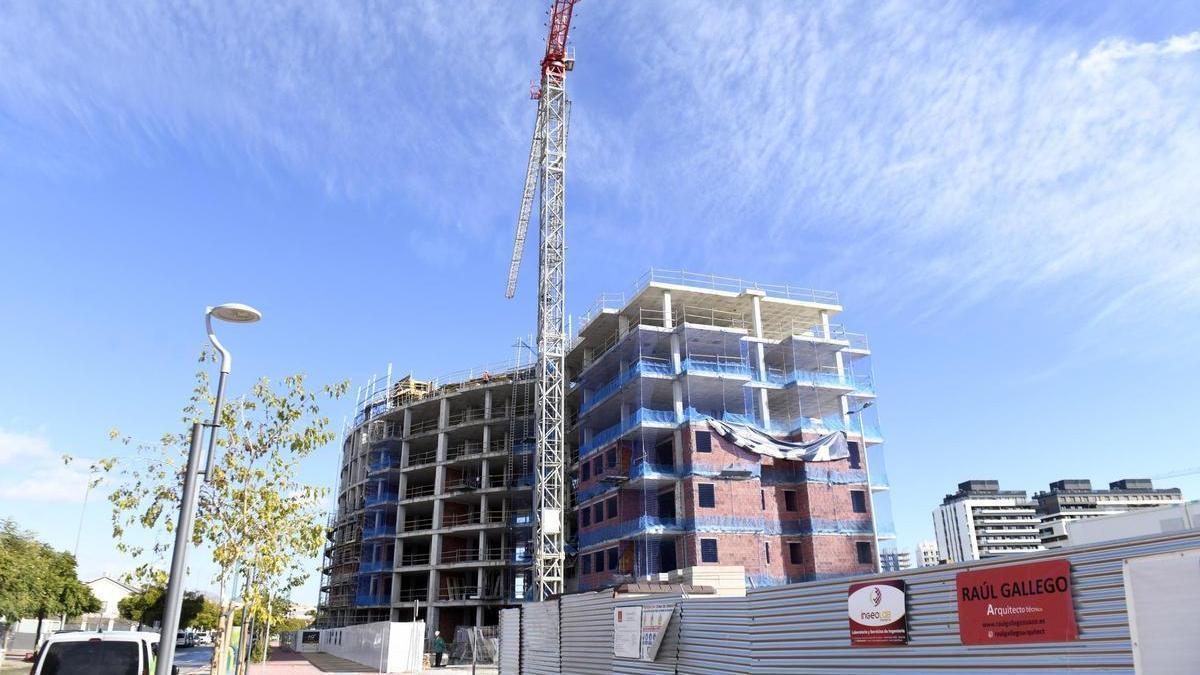 Bloque de viviendas en construcción en la zona de Churra, Murcia.