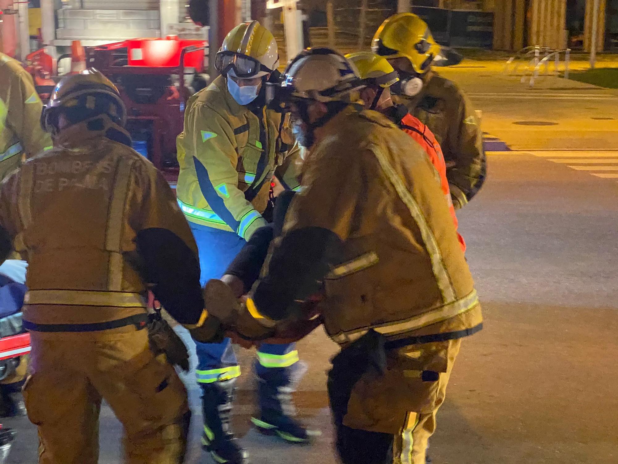 Aparatoso accidente en Palma: se estrellan contra un coche y se dan a la fuga