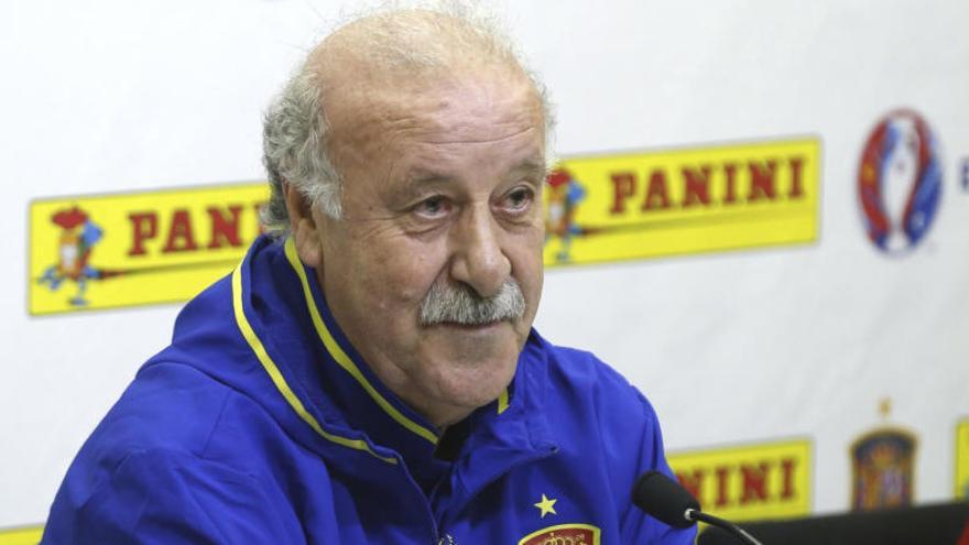 ¿A qué dos futbolistas debe descartar del Bosque?