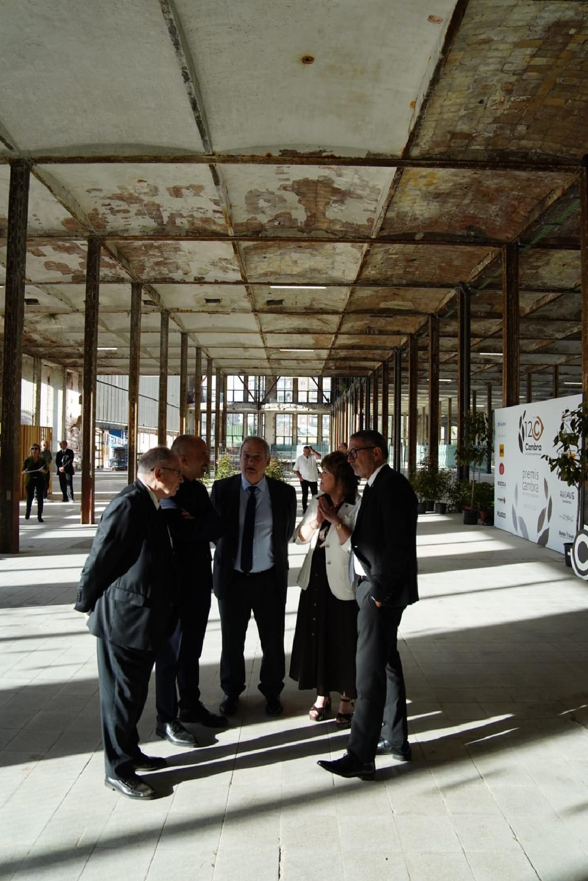 La Cambra de Manresa vesteix de gala la Fàbrica Nova en obres per celebrar els seus 120 anys La Cambra de Manresa vesteix de gala la Fàbrica Nova en obres per celebrar els seus 120 anys