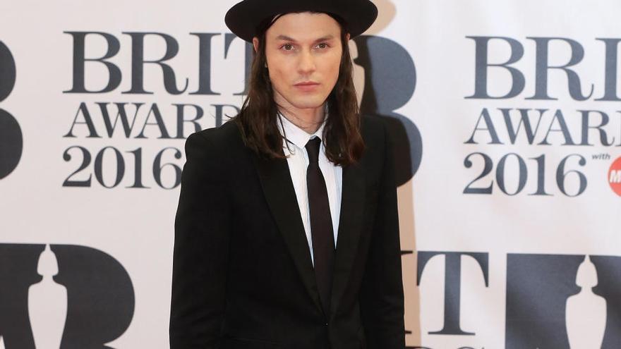 La alfombra roja de los Brit Awards