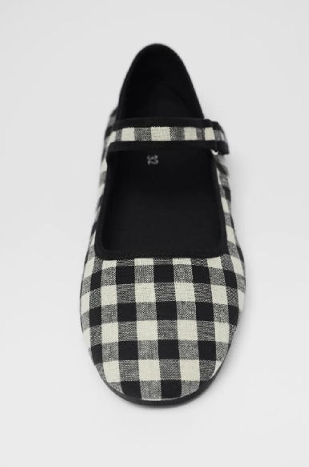 Comprar (si es que queda alguna). 