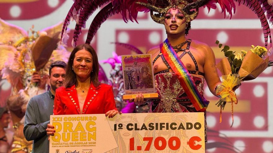 La yeclana Ona, vencedora de la XXI Gala Drag Queen del Carnaval de Águilas