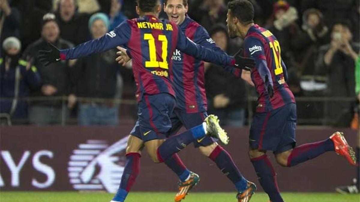 Messi, Neymar y Rafinha celebran un gol del Barça