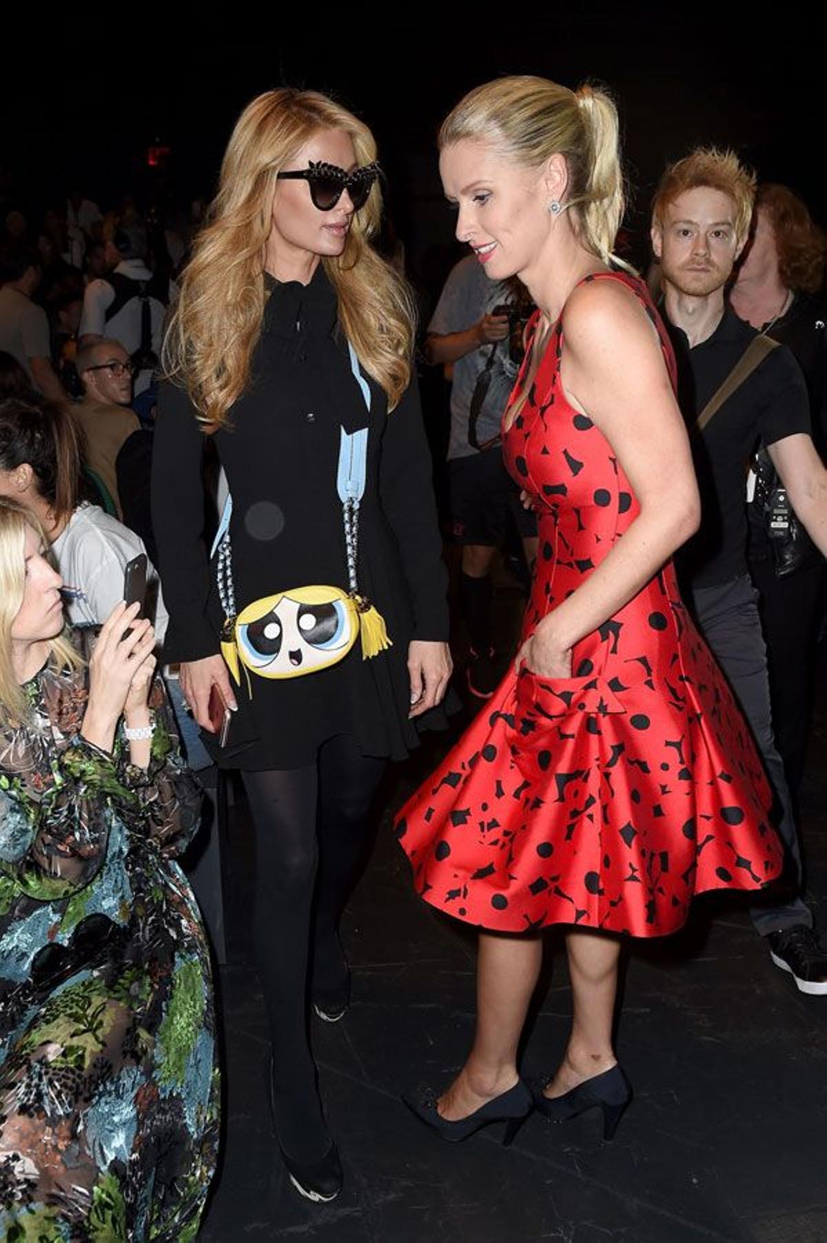 Front row Paris Fashion Week: Nicky y Paris Hilton