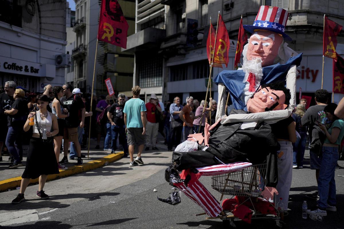 Masiva marcha en Argentina en conmemoración de las víctimas de la Dictadura a 48 años del golpe