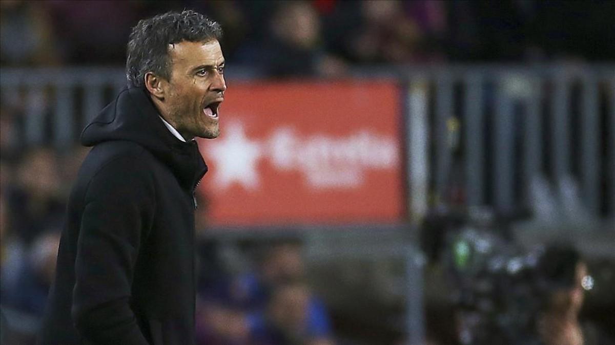 Luis Enrique hails Barcelona fans and players for keeping the faith