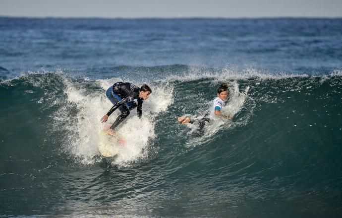 10/12/2017 LAS PALMAS DE GRAN CANARIA.  Campeonato Open Las Palmas Surf City en la CIcer, Las Canteras. FOTO: J. PÉREZ CURBELO