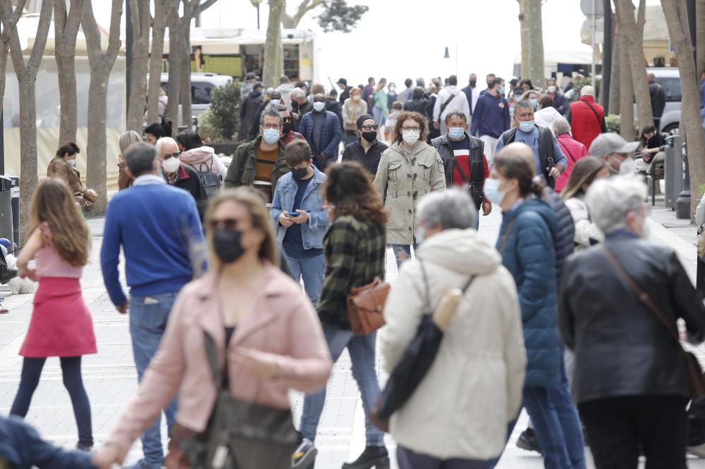 Platja d'Aro i Sant Feliu s'omplen de visitants per Pasqua