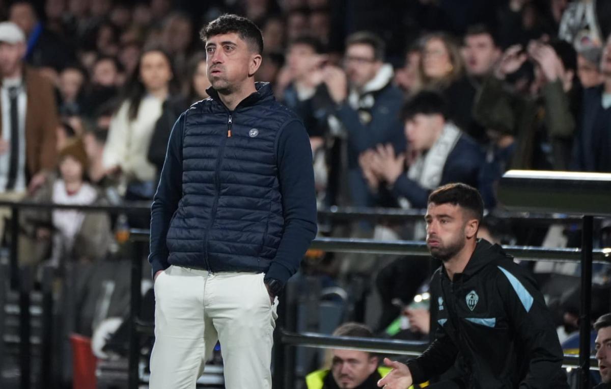 Pablo Hernández se lamenta tras una ocasión fallida de su equipo