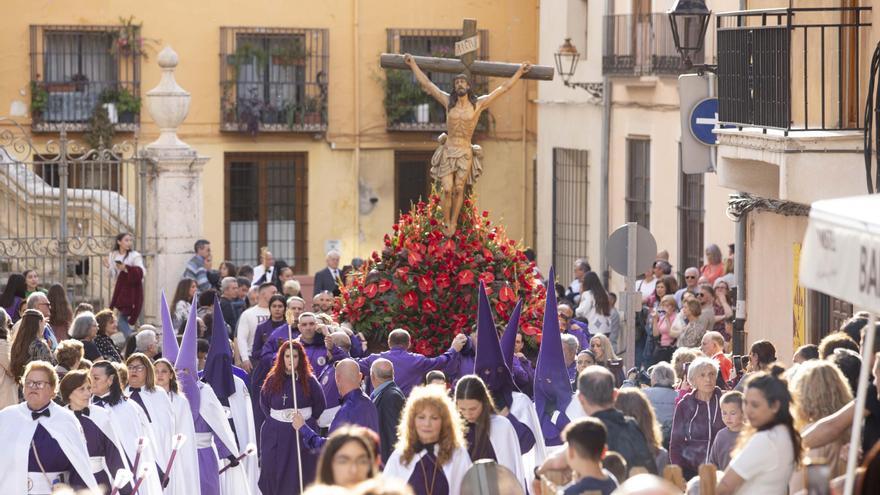 Así ha transcurrido la  Procesión general del Santo Entierro de Xàtiva