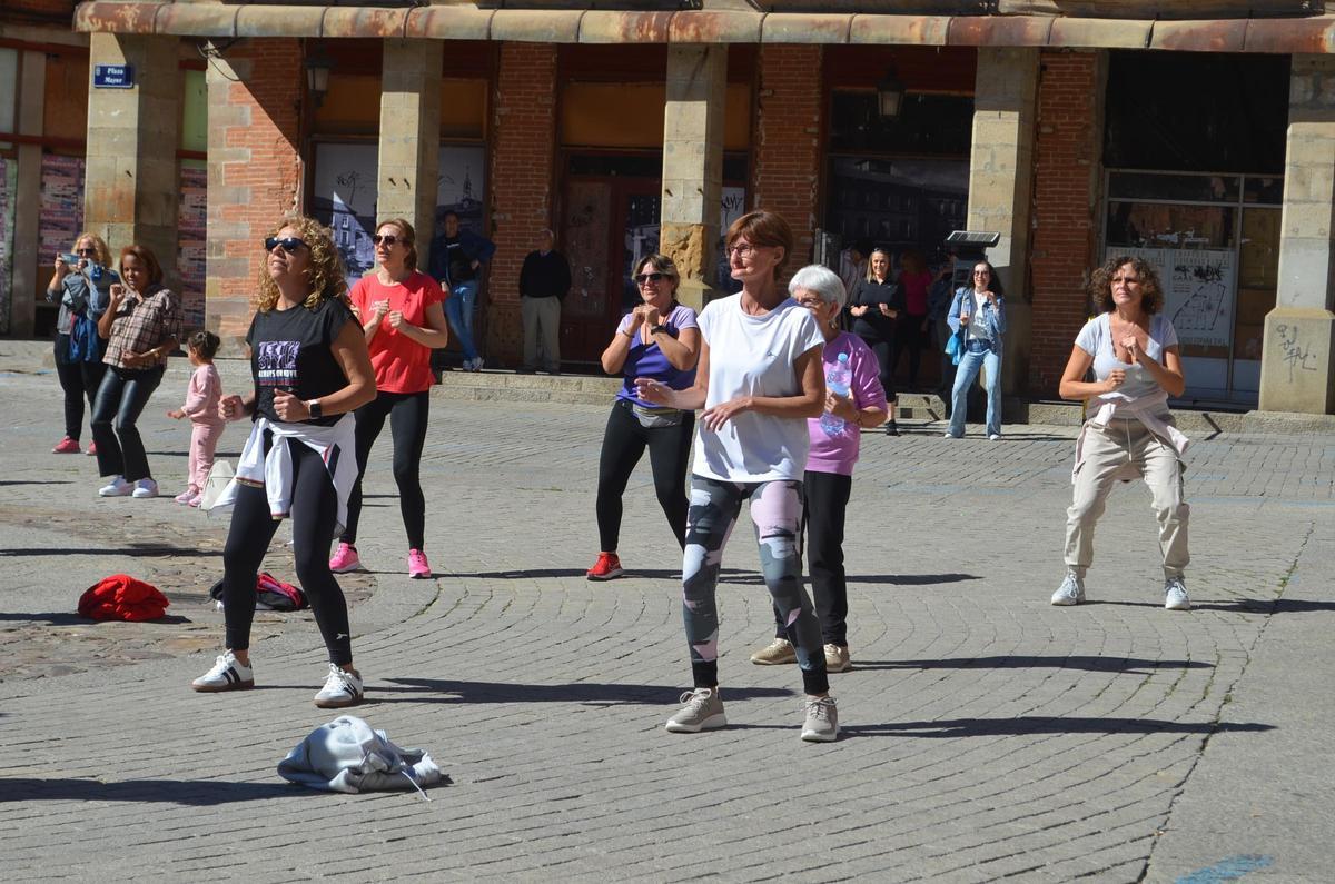Así de bien lo pasan en Benavente en clase de zumba