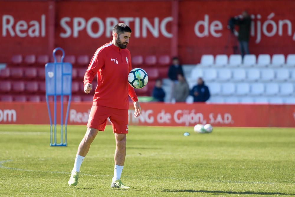 Entrenamiento del Sporting a puerta cerrada