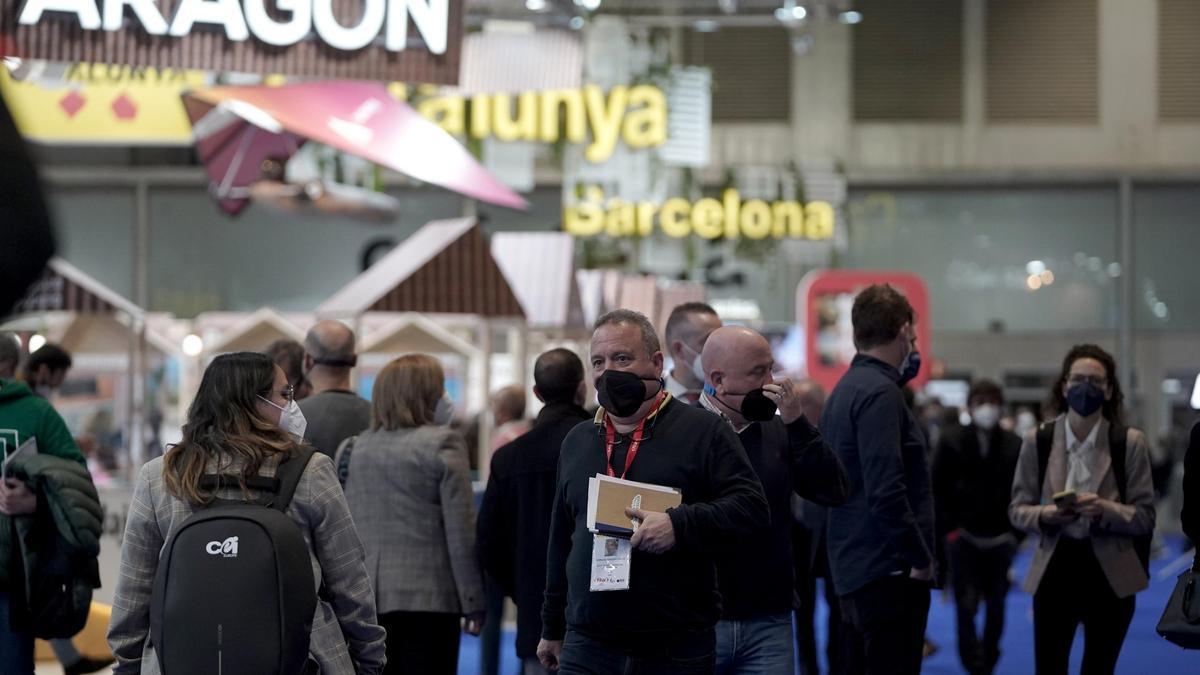 El pabellón de Aragón, junto al catalán, ha empezado a recibir los primeros visitantes en Madrid, en Fitur.