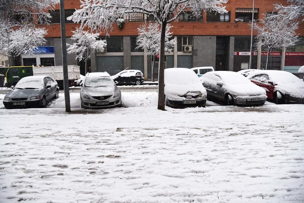 La neu arriba a Manresa