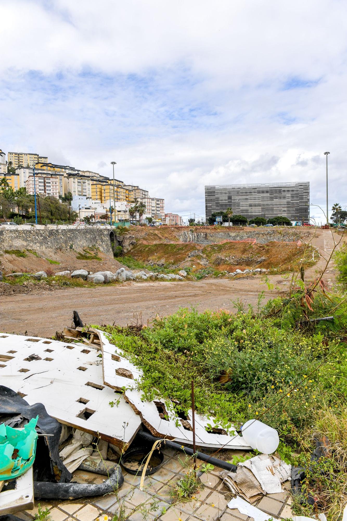 Estado de las obras en la Avenida Marítima, San Cristóbal y la estación de la Metroguagua en Hoya de la Plata