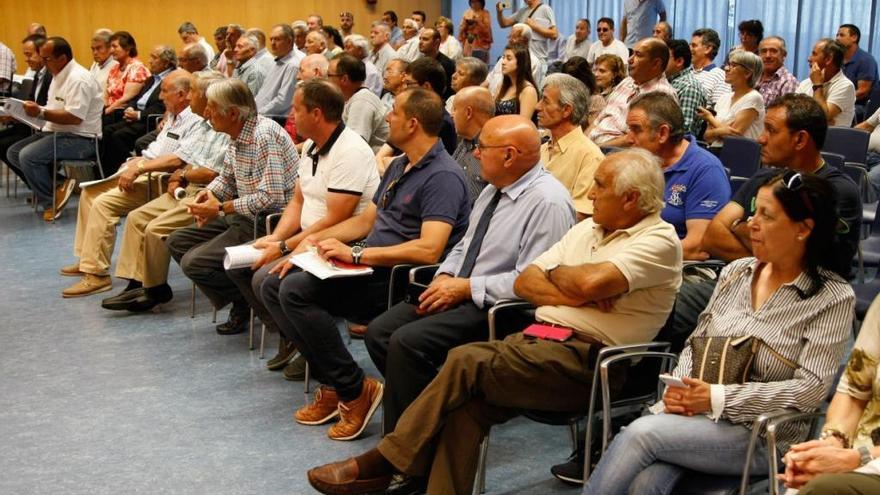 Acto en Ifeza para la firma de los convenios del Dipnamiza I.