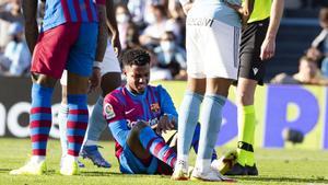 Las imágenes que más duelen: Ansu se lesionó ante el Celta