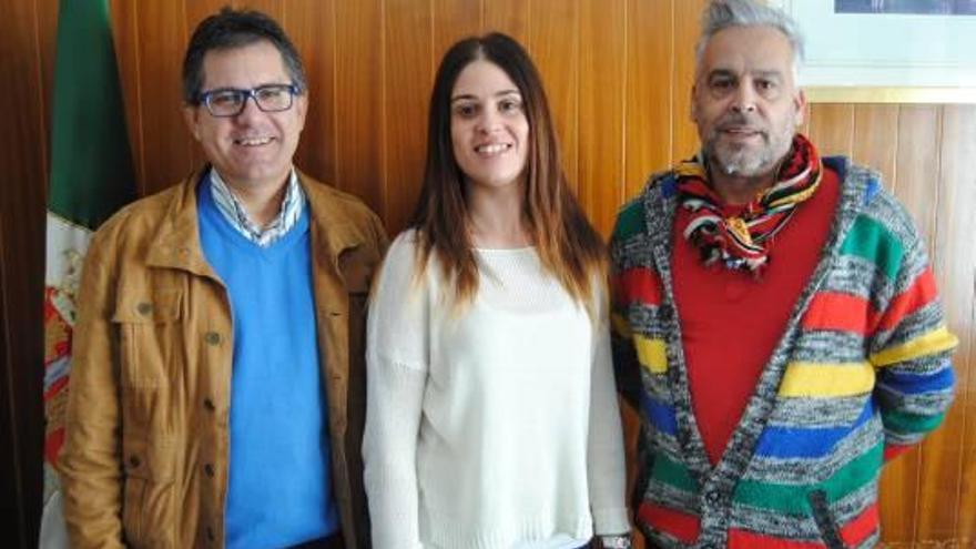 El alcalde de Agost, Adriana Castelló y Juanjo Castelló Piqueres.