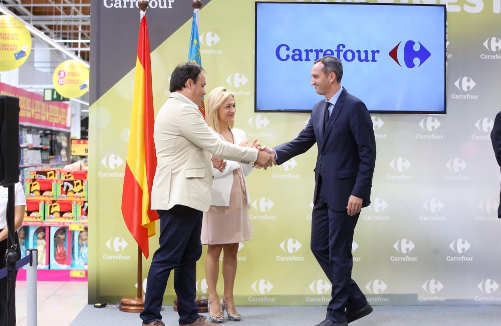 Carrefour reinaugura su supermercado en Finestrat