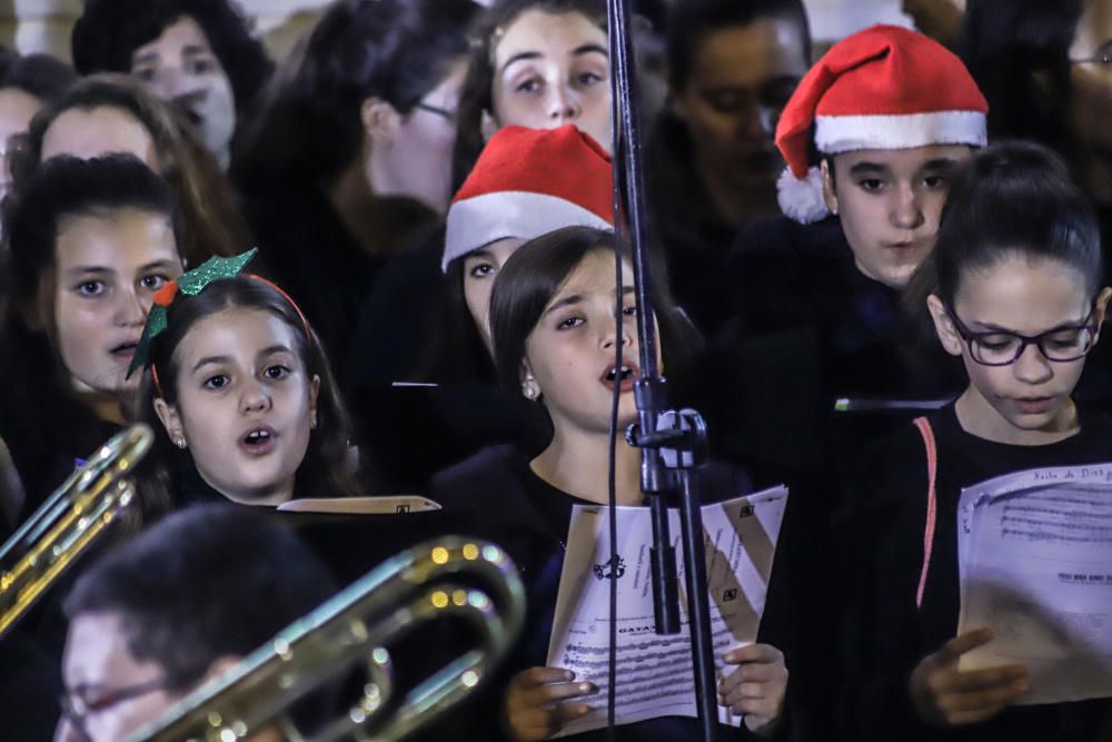 Blanca y luminosa Navidad en Orihuela